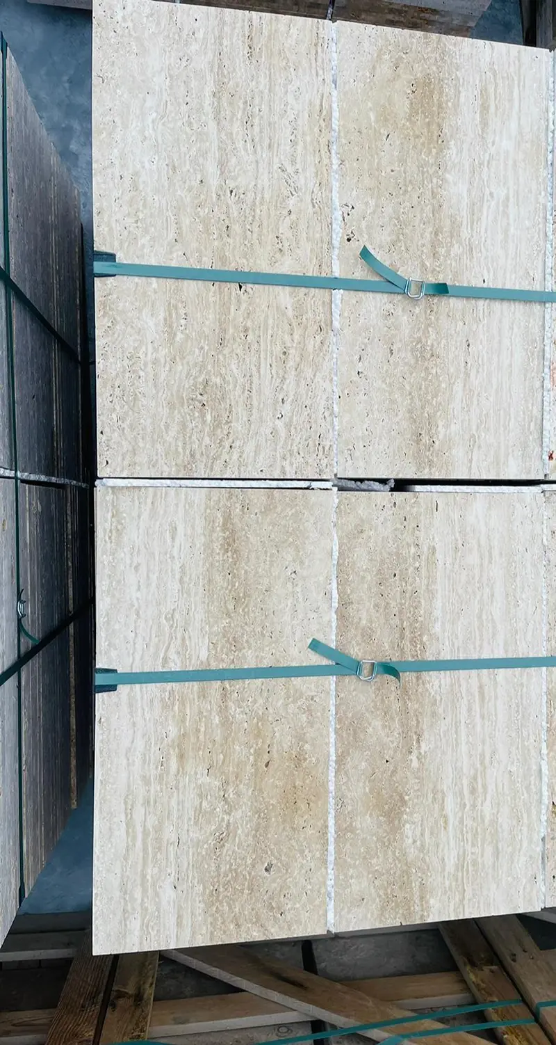 Traverten Mermer  Renk ve Doku Detayı